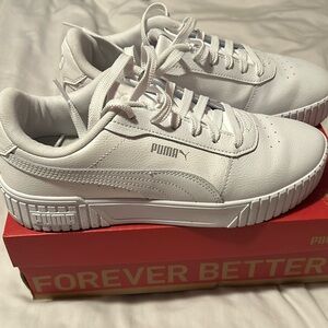 Puma Carina 2.0 Women’s Sneakers Size 10 Excellent Condition